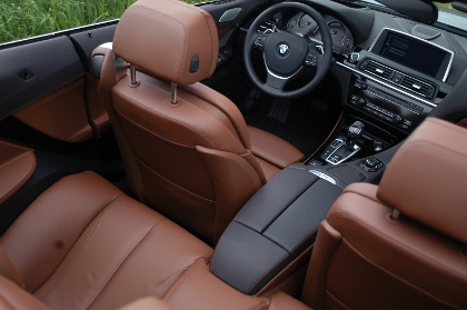 BMW 640d Cabrio: hinten sitzen, Rücksitze, vier Sitzplätze, hintere Sitze