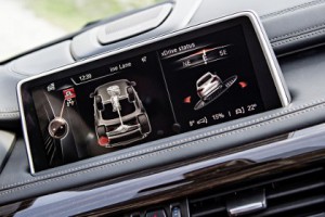 BMW X6 M50d Test: Winkelanzeige, Neigungswinkel, offroad Anzeige, xDrive Statu