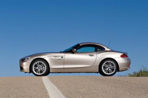 BMW Z4: Dach geschlossen, von der Seite