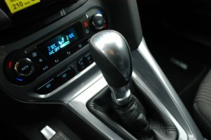 Ford Focus 1.0: Schaltung, Schaltgetriebe, Schalthebel