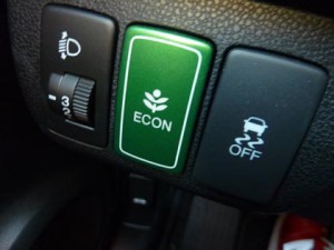 Honda Jazz Hybrid: econ Schalter, Sparschalter