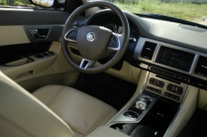 Jaguar XF Kombi Cockpit