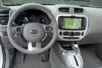Kia Soul EV Test: Cockpit, Armaturenbrett, Lenkrad
