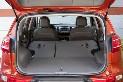 Kia Sportage: Kofferraum, laden, trunk, boot