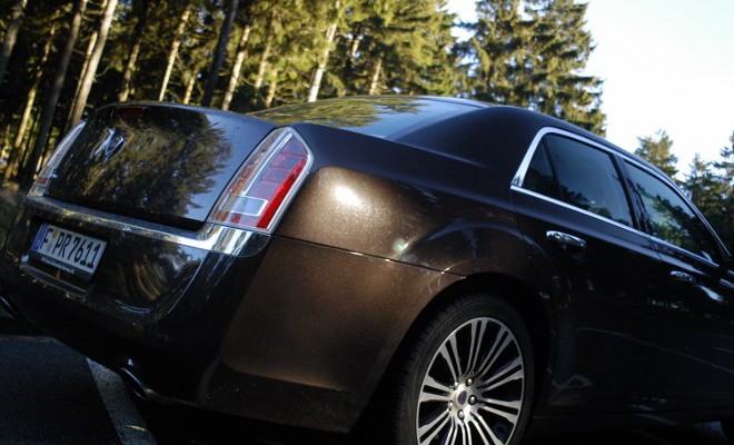 Lancia Thema Executive 3.6 V6 24V Test – automobil-magazin.de Lancia Thema Executive 3.6 V6 24V Test – automobil-magazin.de