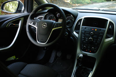 Opel Astra Test: Cockpit, Armaturenbrett