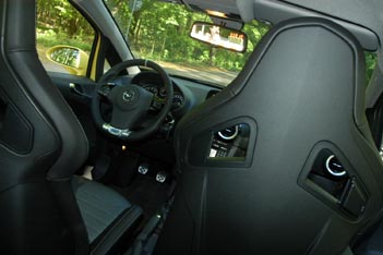 Opel Corsa OPC Test: Sitze
