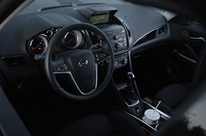 Opel Zafira Diesel: Cockpit