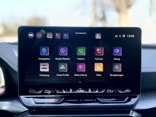 Cupra Formentor VZ Extreme Test: Menü des Touchscreen Bildschirm, Apps und Infotainment