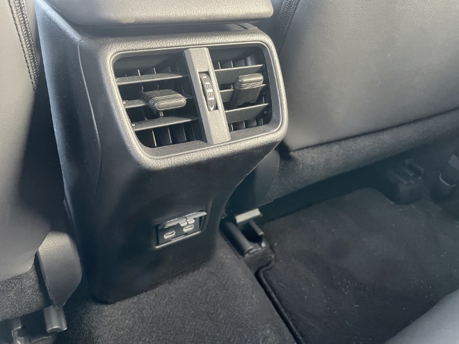 Lexus RX Facelift Klimatisierung und USB Anschlüsse hinten