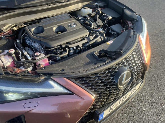 Lexus RX Facelift Motor und Kühlergrill