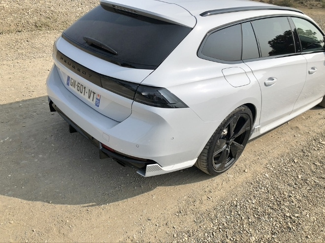 Neuer Peugeot 508 SW PSE, Facelift, Heck