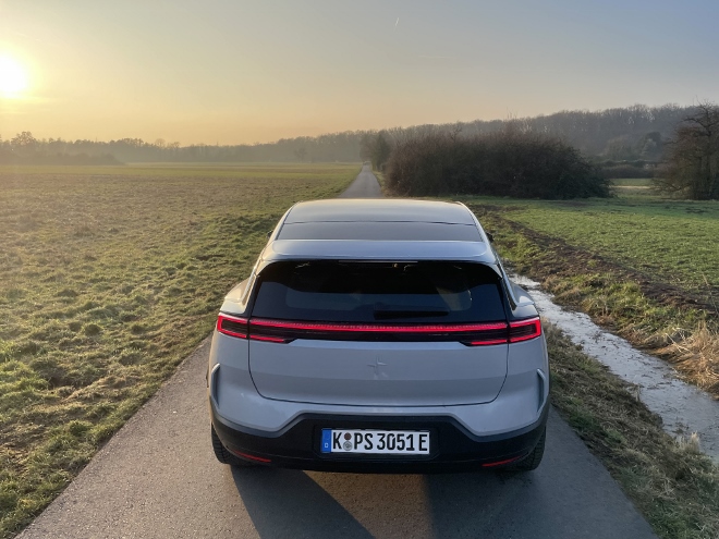 Polestar 3 Long Range Single Motor Test: breite Heckpartie und Rückleuchten