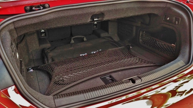 Kofferraum im Audi A5 Cabrio 45 TFSI quattro