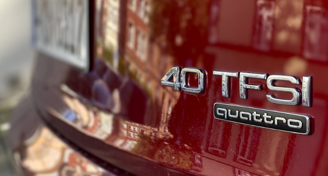 Audi Q5 40 TFSI quattro Typenschild