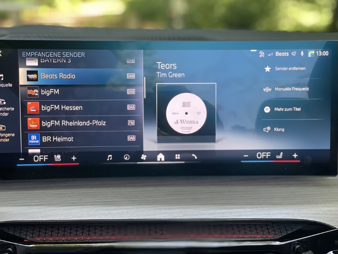 BMW 430i xDrive Cabrio einstellen des Radiosender auf dem Bildschirm