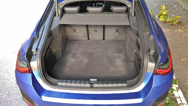 BMW i4 M50 Koferraum, Kofferraumkapazität und kofferraumvolumen