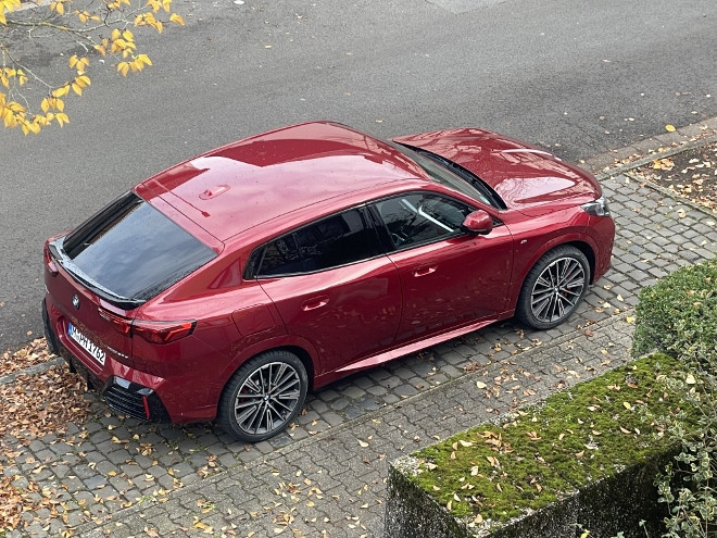 BMW X2 xDrive 20d im Test, in rot