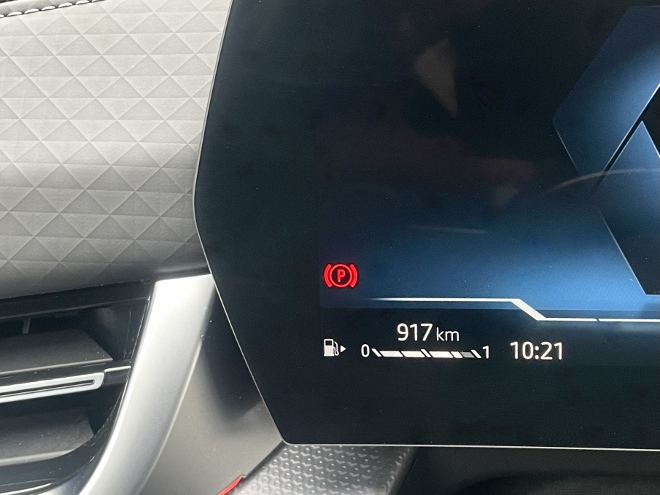 BMW X2 xDrive 20d Reichweite Anzeige im Cockpit