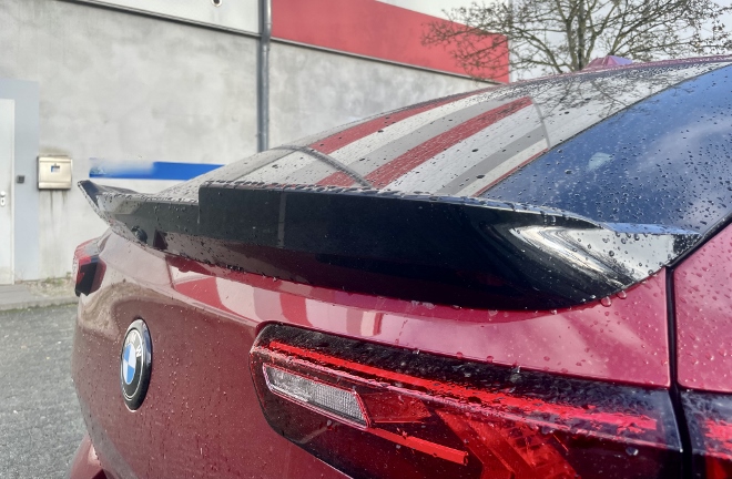 BMW X2 xDrive 20d Großer M Heckspoiler als extra