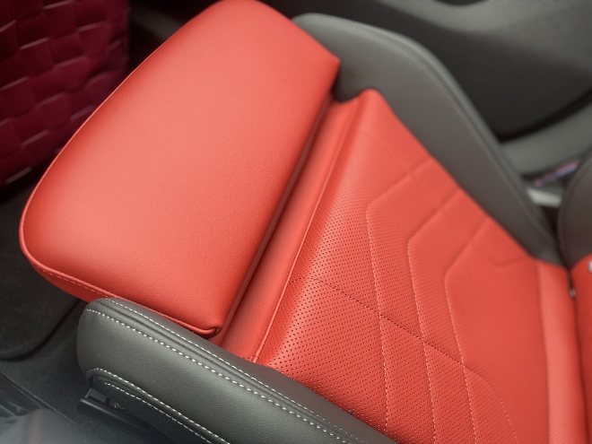 BMW X2 xDrive 20d Rot schwarzes Leder