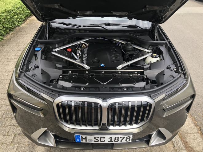 BMW X7 xDrive40d 3 l Diesel Motor