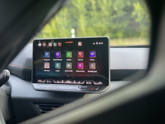 Cupra Born VZ Test, Menü auf dem Touchscreen