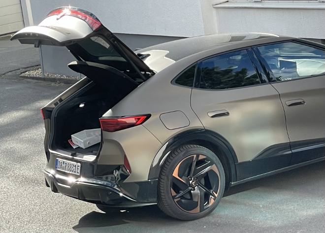 Cupra elektrischer SUV Tavascan VZ: Stehhöhe unter der Heckklappe