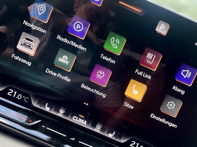 Cupra Terramar VZ 2.0 TSI 4Drive Menü auf dem Touchscreen