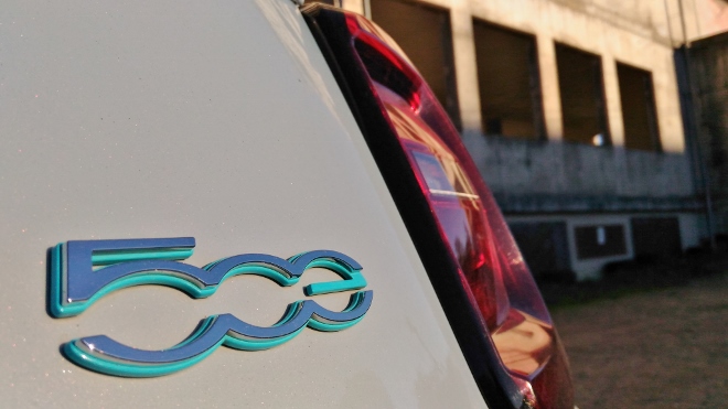 Fiat 500 Cabrio Elektro Emblem