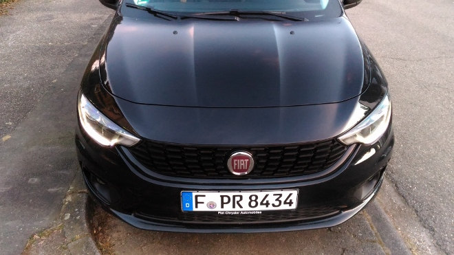 Fiat Tipo Kombi 2018, schwarz, Front, Grill