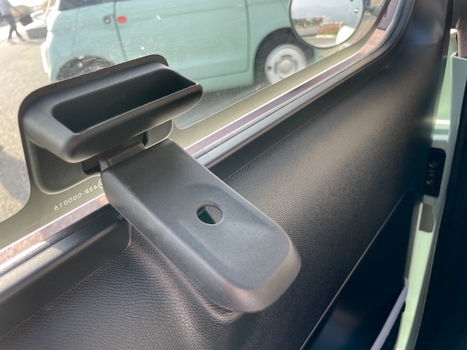 Fiat Topolino 2024 Öffner für die Seitenfenster an der Tür