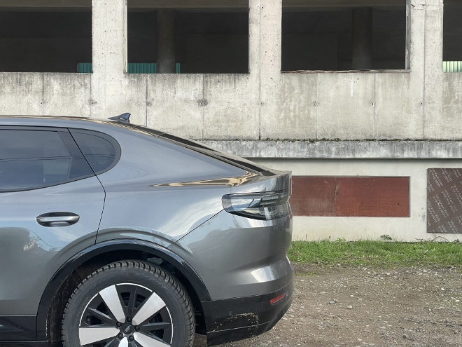 Ford Capri Extended Range RWD Test: Heck und Heckleuchten