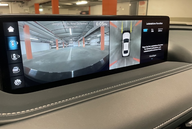 Genesis Electrified G80 Bild der Rückfahrkamera der 360° Kamera