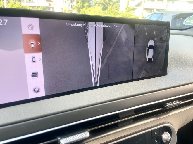Genesis GV60 Test und Kaufberatung: Kameras für die Seitenansicht, Seitenkameras, gut beim parken am Bürgersteig?