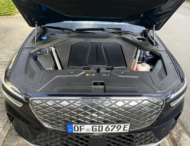 Genesis Electrified GV70 Motor unter Abdeckung