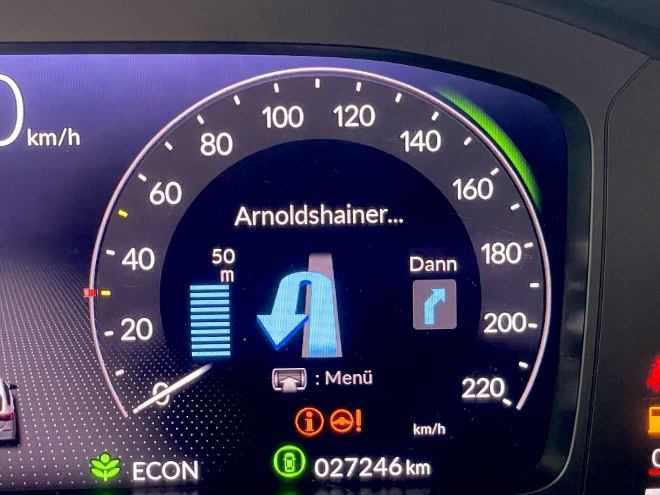 Honda Civic e:HEV Hybrid Navigation Anzeige im Tacho