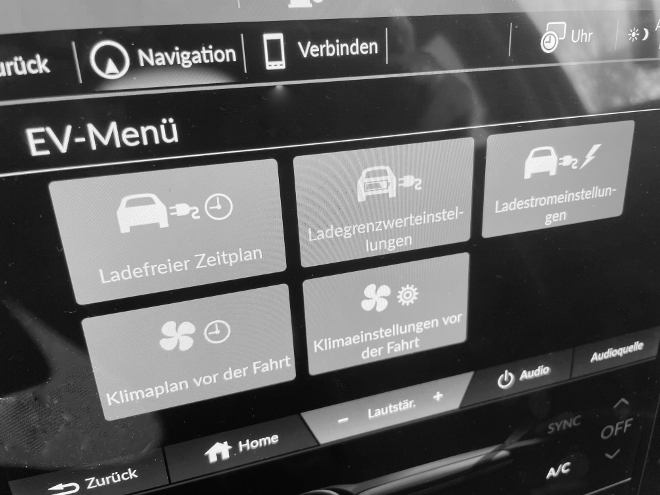Honda e:Ny1, elektrischer Honda SUV, EV Menü, Ladestrom Einstellung