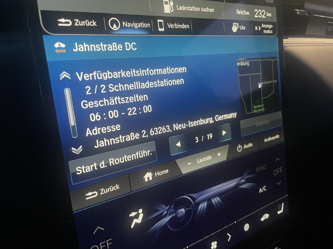 Honda e:Ny1, elektrischer Honda SUV, Ladeplanung, Anzeige der Ladesäule