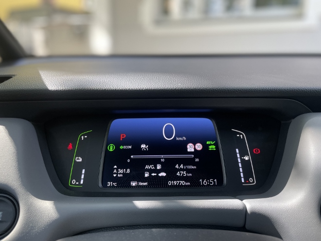 Honda Jazz e:HEV Facelift Test, Cockpit und Instrumente