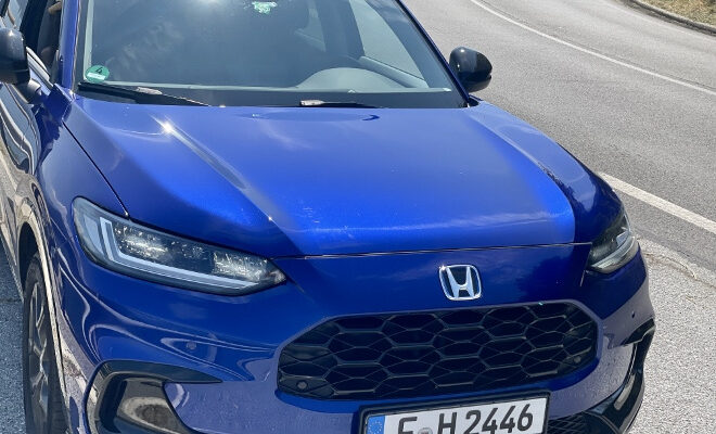 Honda ZRV eHEV Hybrid scheinwerfer, Front und Grill