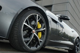 Jaguar F-Type Cabrio V8 AWD Carbon-Keramik-Bremse