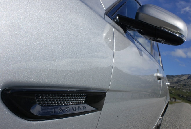 Jaguar XF Karosserie Spiegel