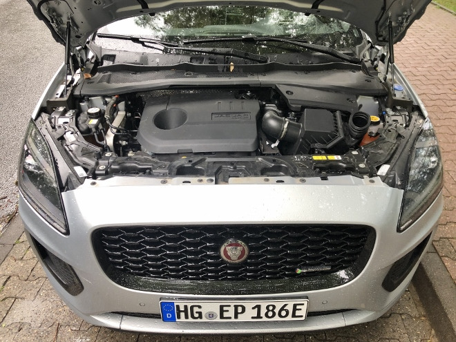 Jaguar E-Pace Plug-in-Hybrid P300e AWD Test (269 PS) Motor mit dem 1,5 Liter Dreizylinder