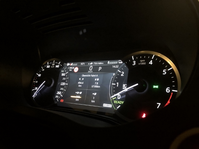 Jaguar E-Pace Plug-in-Hybrid P300e AWD Instrumente