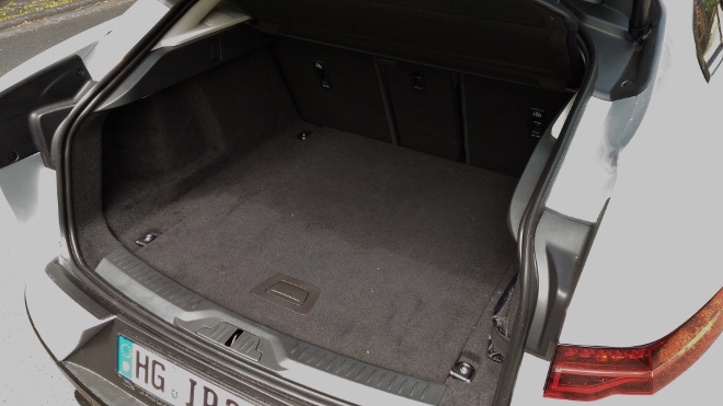 Kofferraum und Kofferraumvolumen im Jaguar I-Pace Facelift