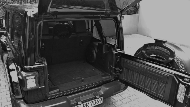 Jeep Wrangler Limited 4-door Kofferraum