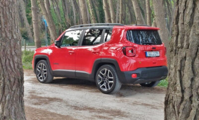 Jeep Renegade e Hybrid in rot