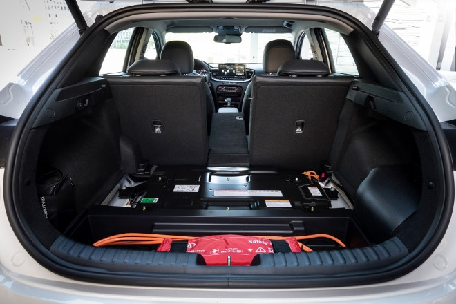 Kia XCeed Plug-in-Hybrid Batterie im Kofferaum