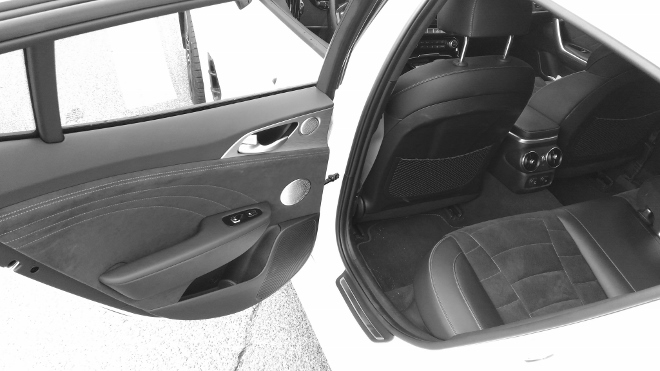 Sitzbank im Kia Stinger GT Facelift